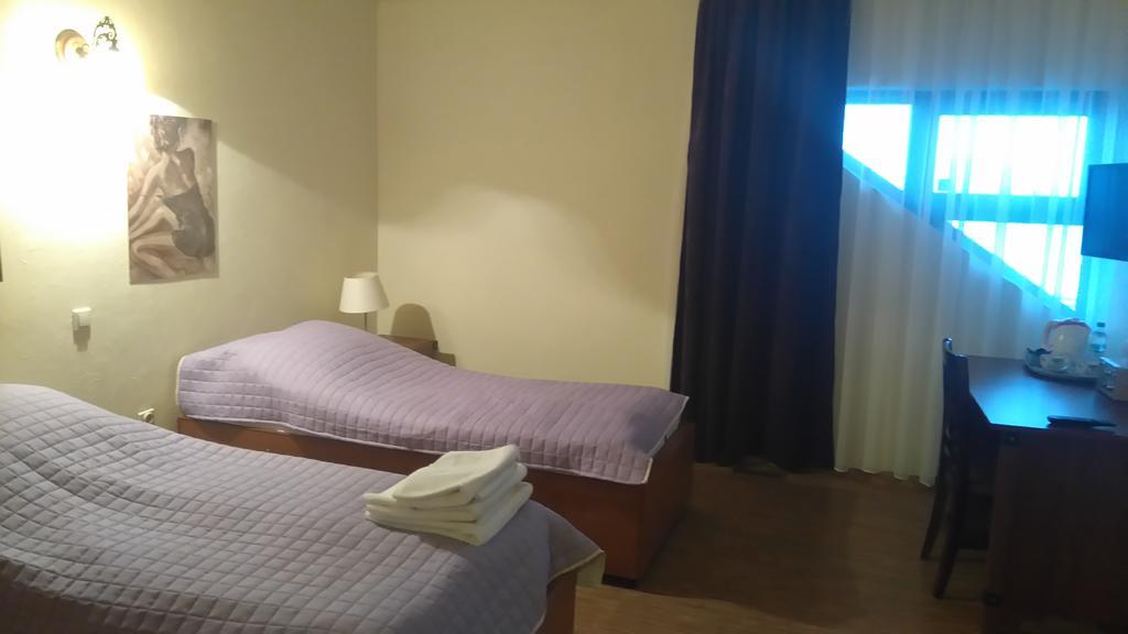 Karczma Biesiadna Bed and Breakfast Dalnia Buitenkant foto